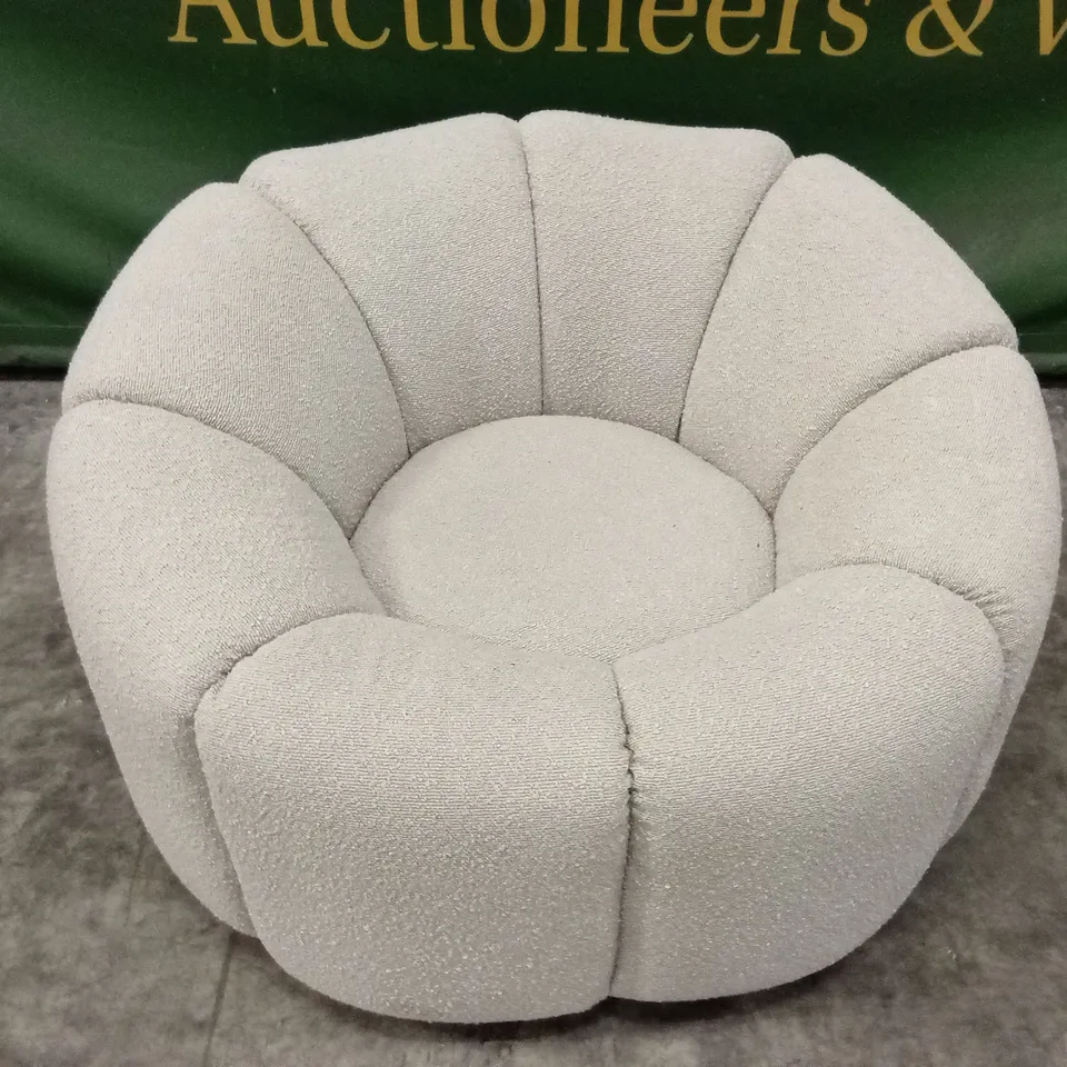 BOUCLE FABRIC SWIVEL CHAIR
