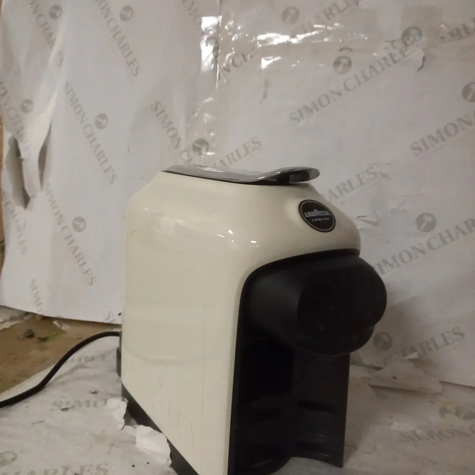LAVAZZA, A MODO MIO DESÉA COFFEE CAPSULE MACHINE, COMPATIBLE WITH A MODO MIO COFFEE PODS, TOUCH INTERFACE, SOUND ALERTS