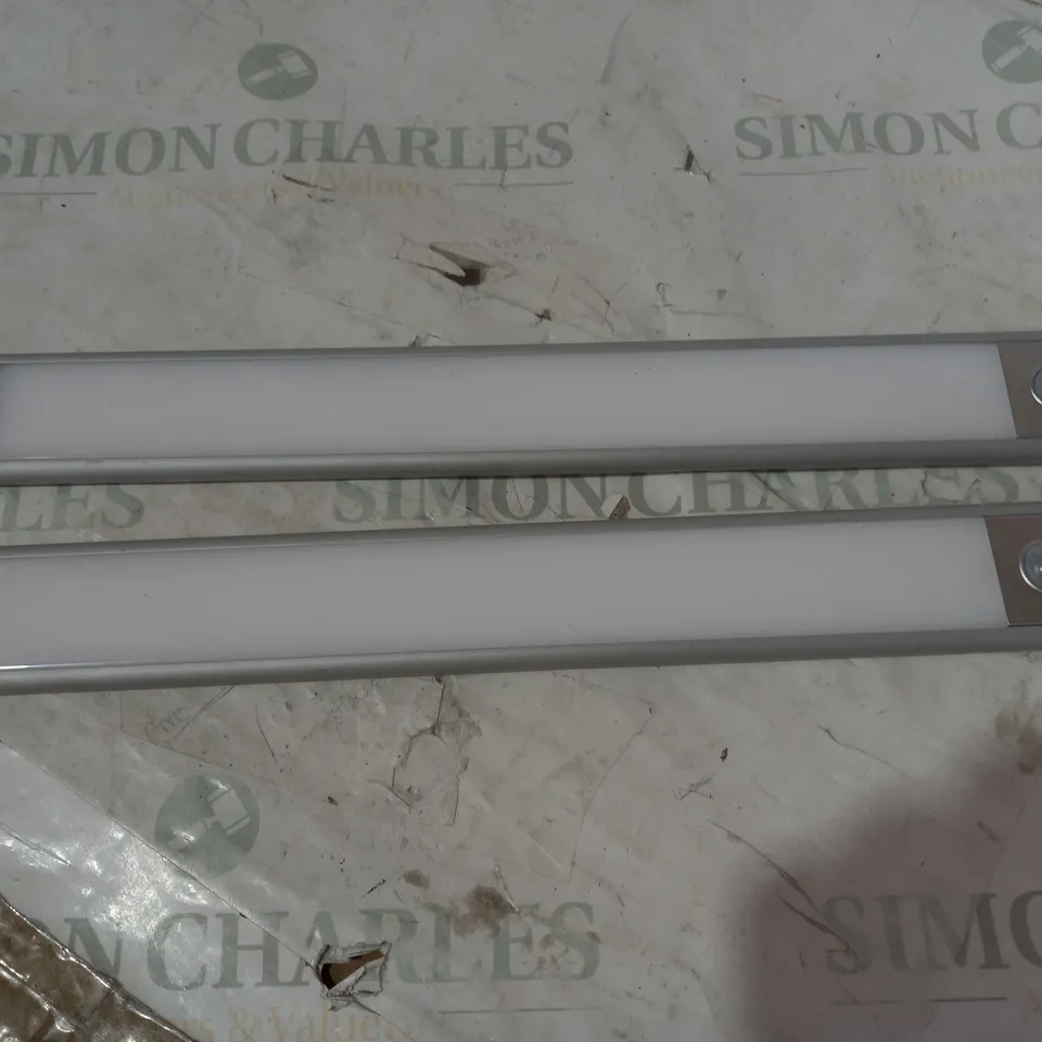 SFIXX USB RECHARGEABLE MOTION SENSOR LIGHT