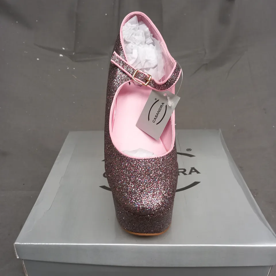 BOX OF APPOXIMATELY 14 BOXED MULTI GLITTER HIGH HEEL SHOES IN VARIOUS SIZES 