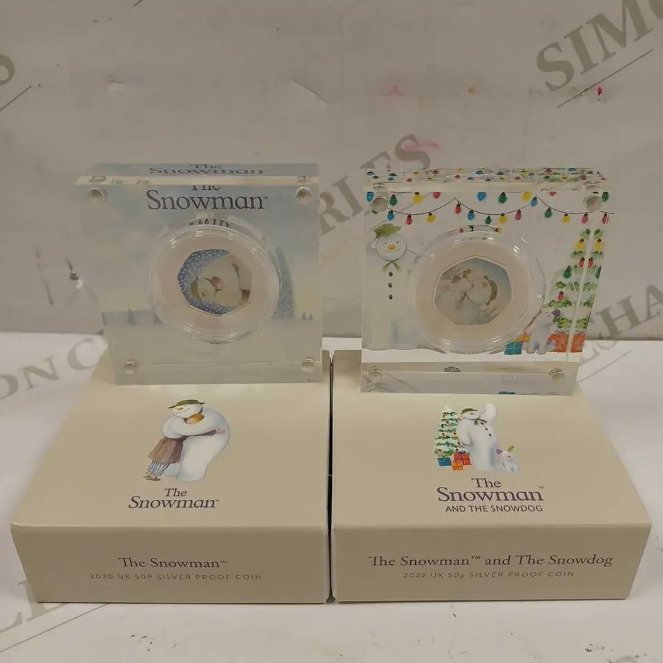 LOT TO CONTAIN 2 X ASSORTED THE ROYAL MINT 'THE SNOWMAN' & 'THE SNOWMAN & THE SNOWDOG' ASSORTED 50P PROOF COINS 