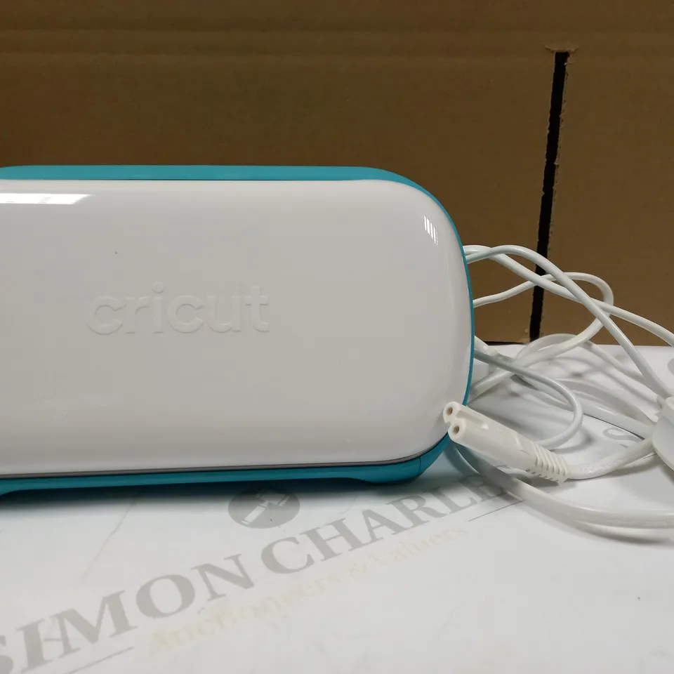 CRICUT 2007992 JOY CUTTING MACHINE