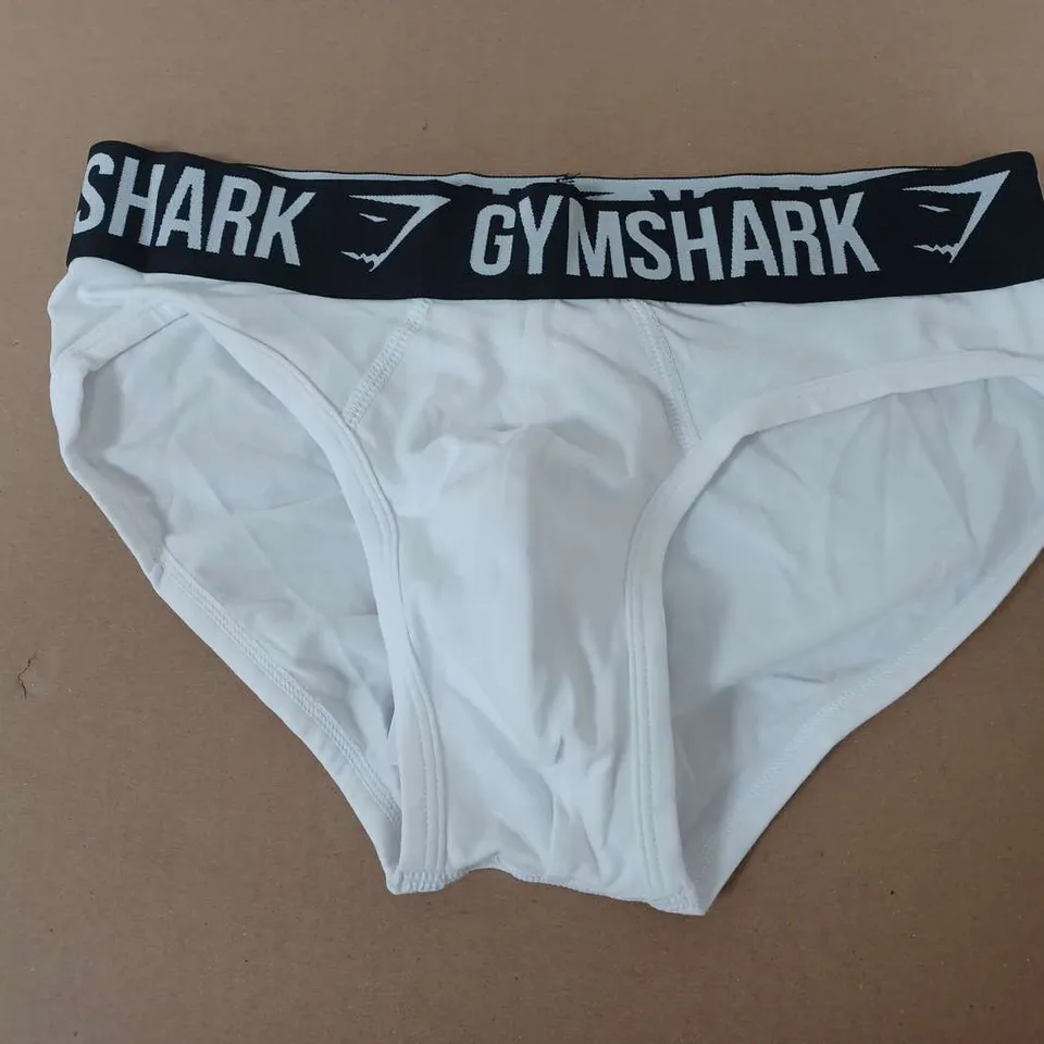 GYMSHARK BRIEFS IN WHITE - SMALL