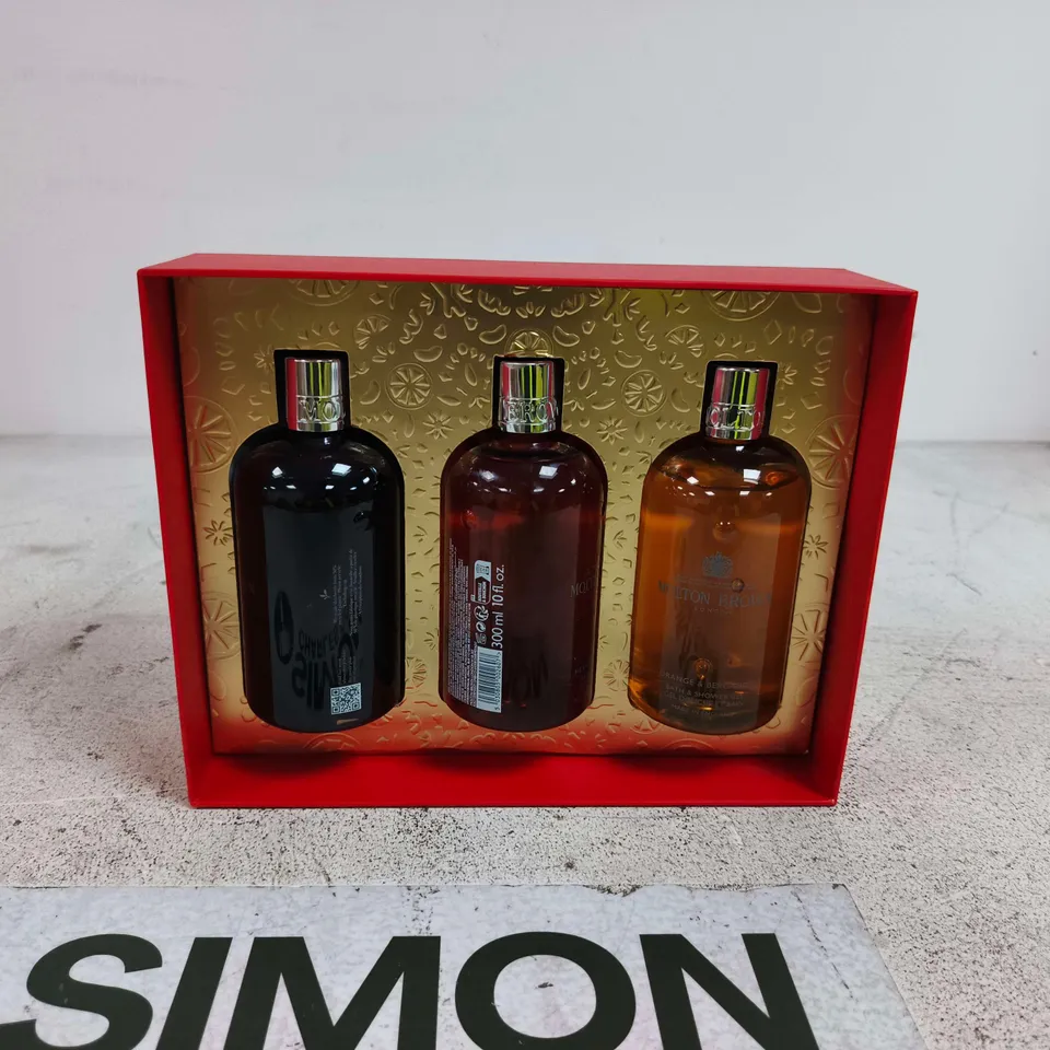MOLTON BROWN LONDON SET OF SHOWER GELS IN BOX