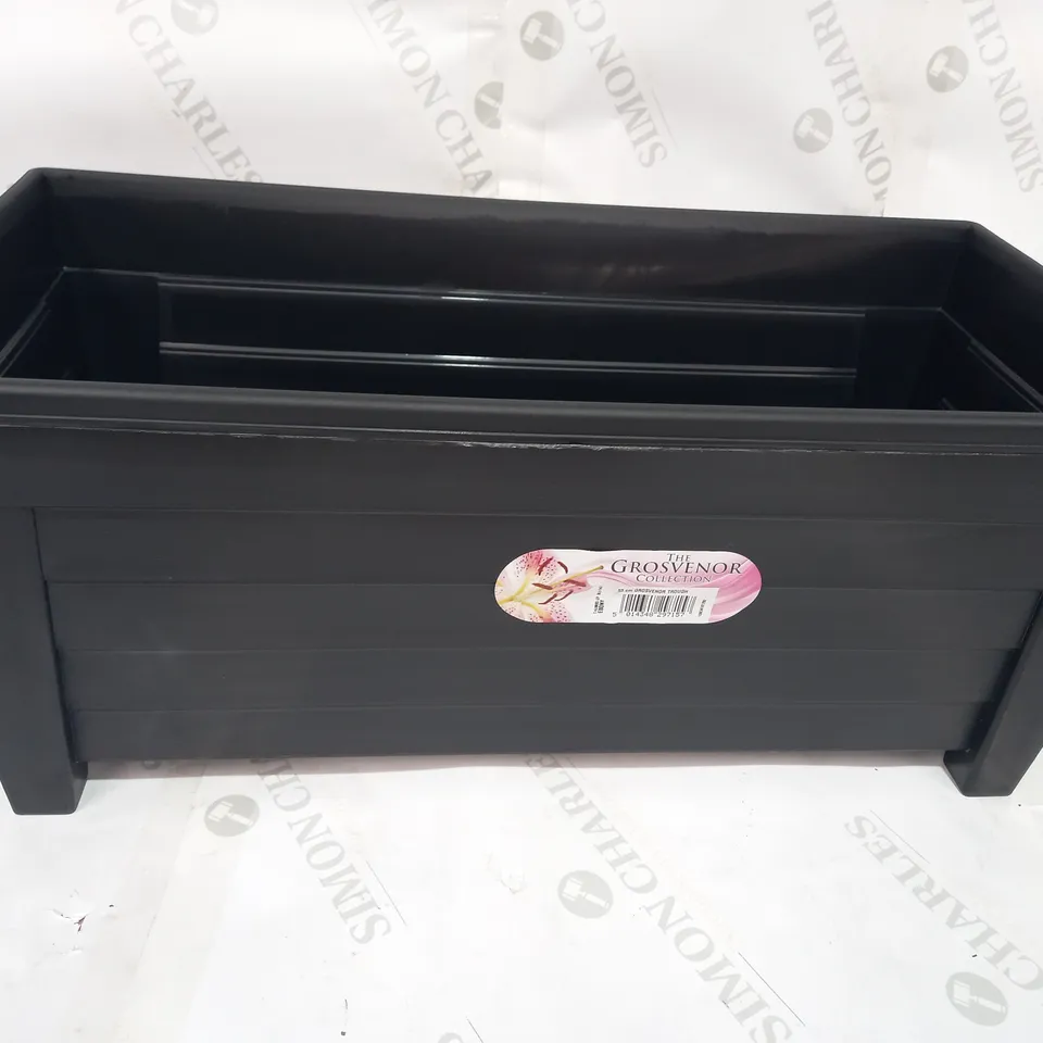 THE GROSVENOR COLLECTION PLANTER IN BLACK