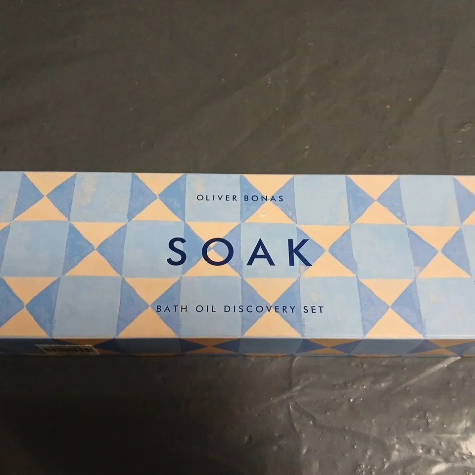OLIVER BONAS SOAK BATH OIL DISCOVERY SET