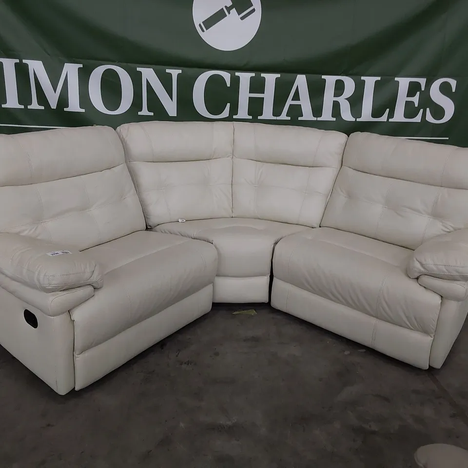 DESIGNER CORNER GROUP WHITE LEATHER 1× MANUAL & 1 × POWER RECLINER