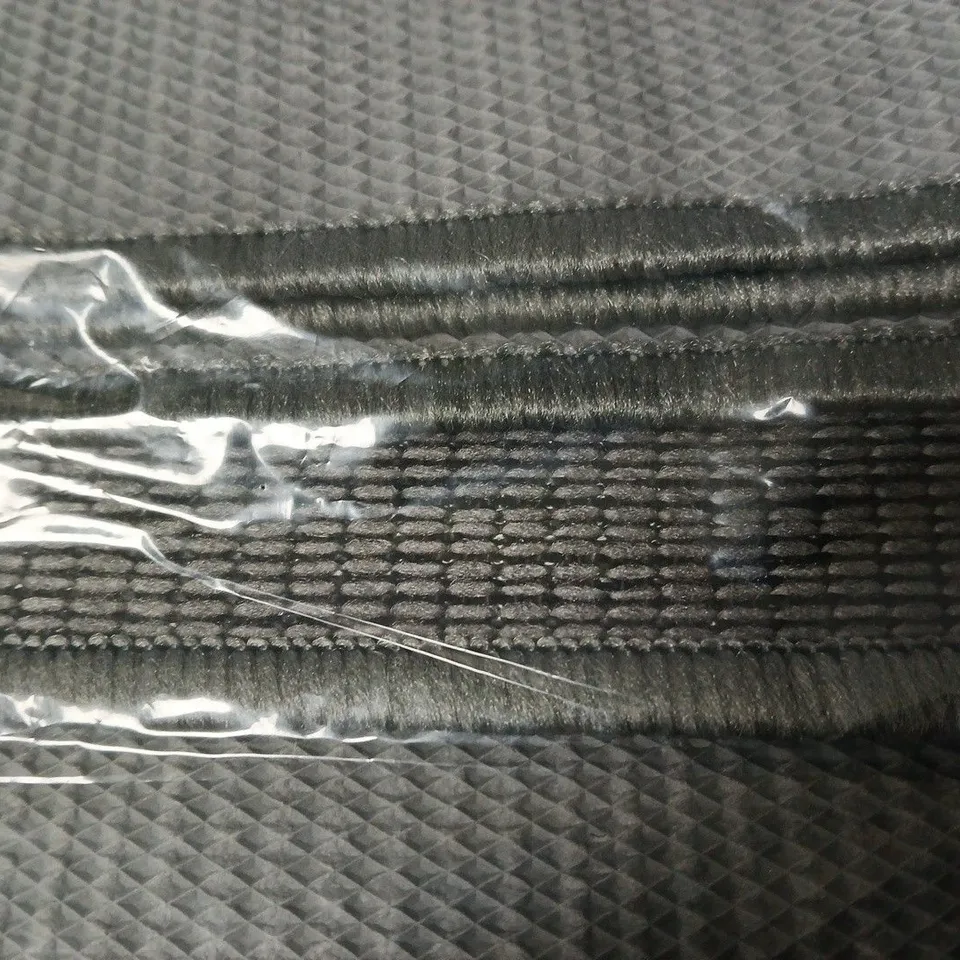 GREY WOVEN RUG - 130 X 240CM 