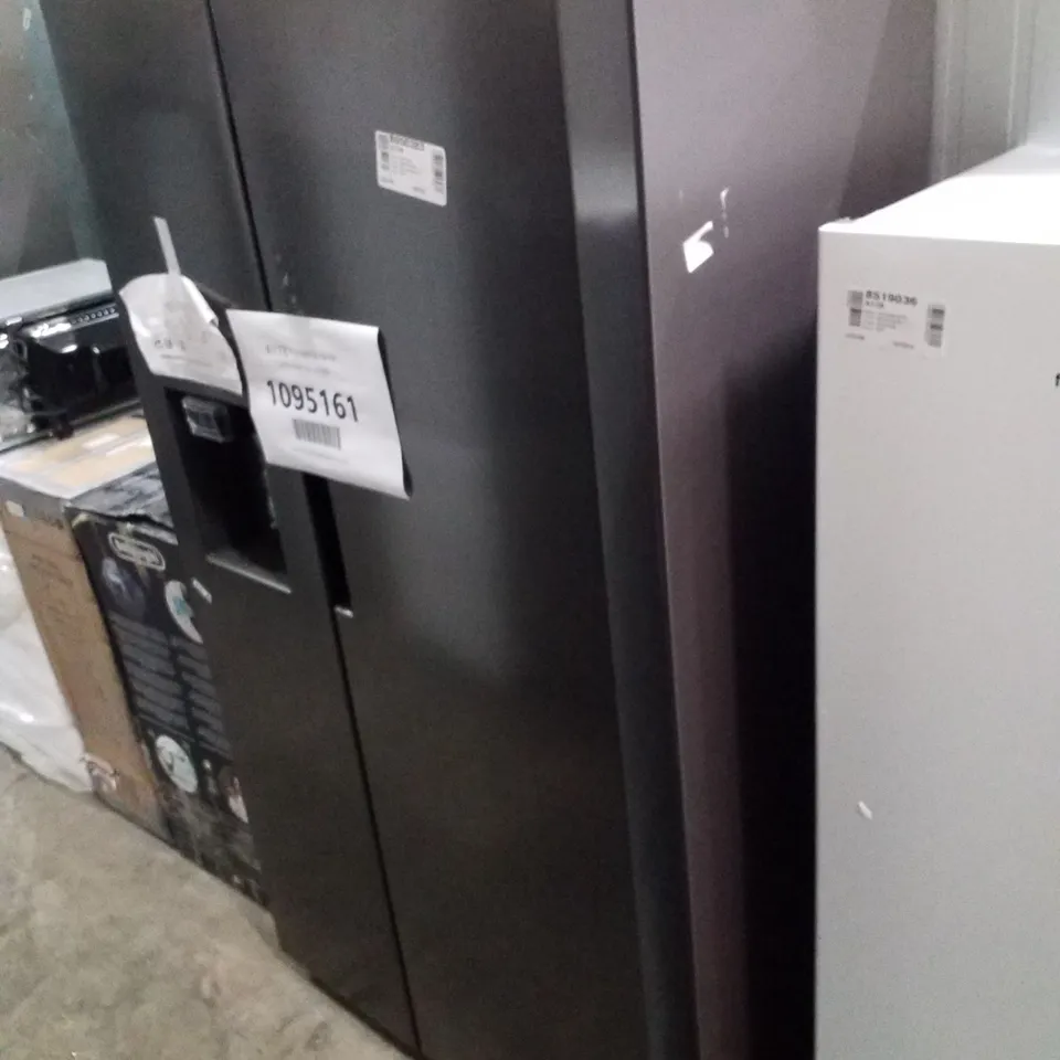 SAMSUNG FRIDGE FREEZER RS8000 AMERICAN STYLE - UNPROCESSED RAW RETURN