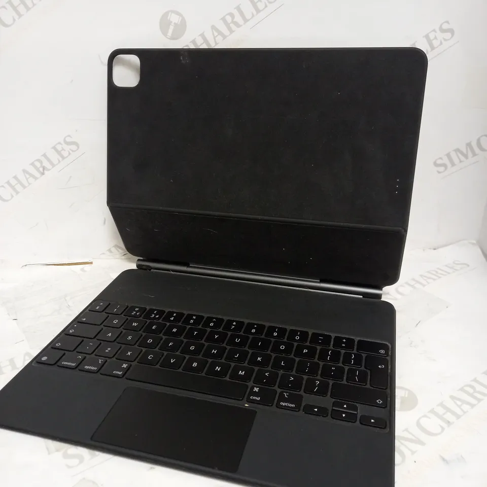 APPLE MAGIC KEYBOARD FOR IPAD PRO 12.9" (3RD/4TH/5TH GEN)