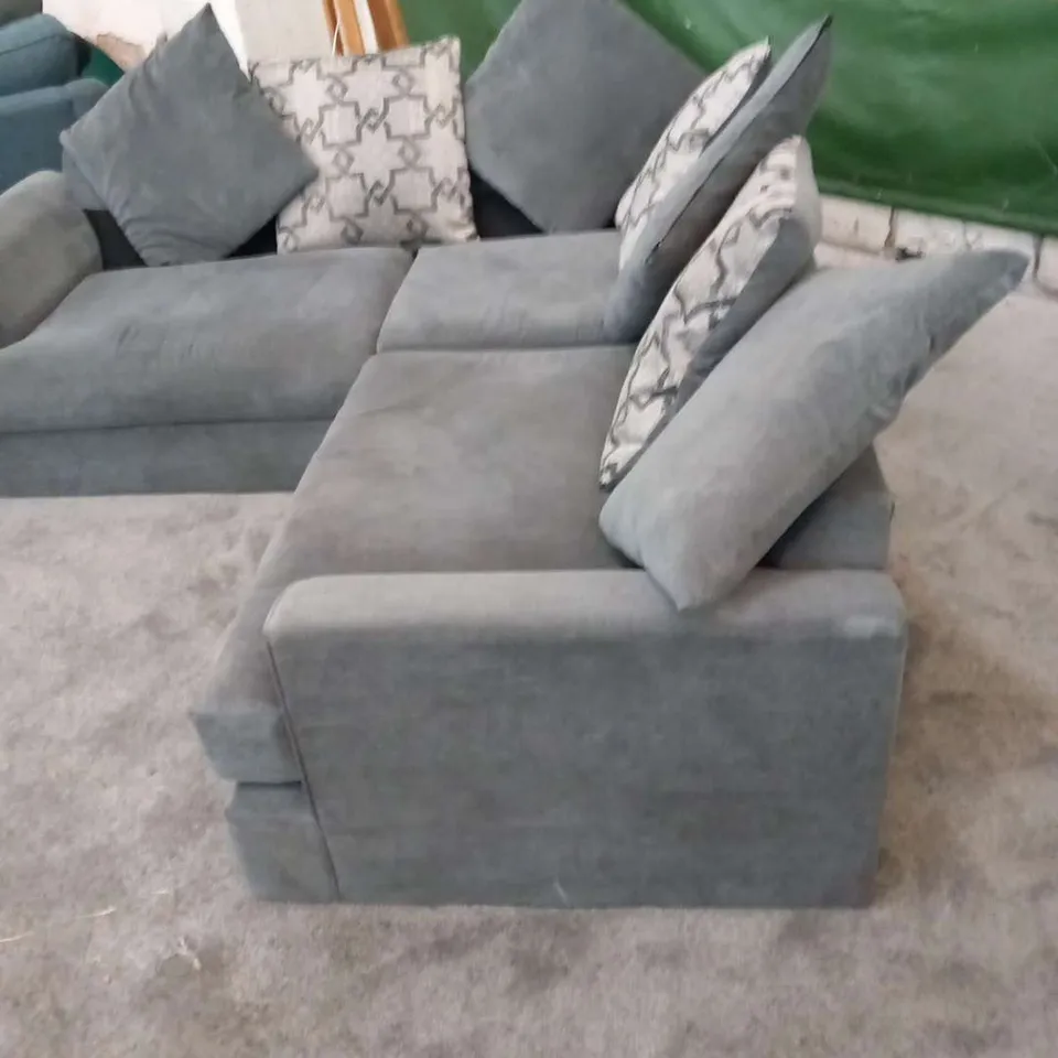 DESIGNER GREY FABRIC CORNER SOFA WITH SCATTER CUSHIONS
