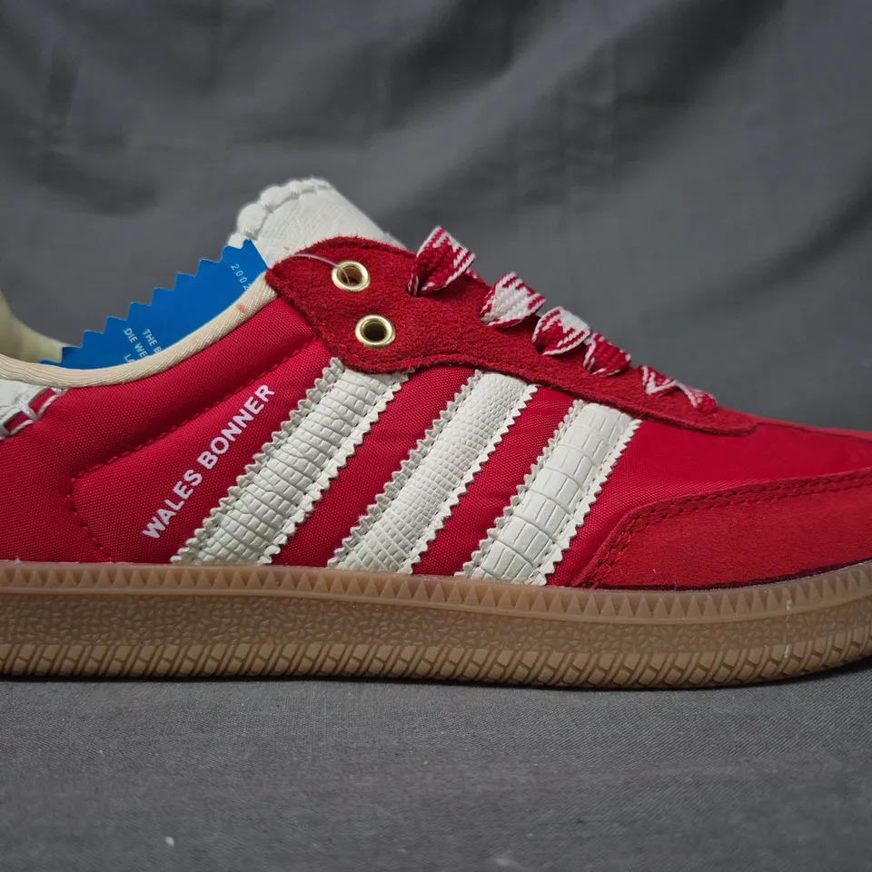 BOXED PAIR OF ADIDAS WALES BONNER SAMBA SHOES IN RED/CREAM UK SIZE 6