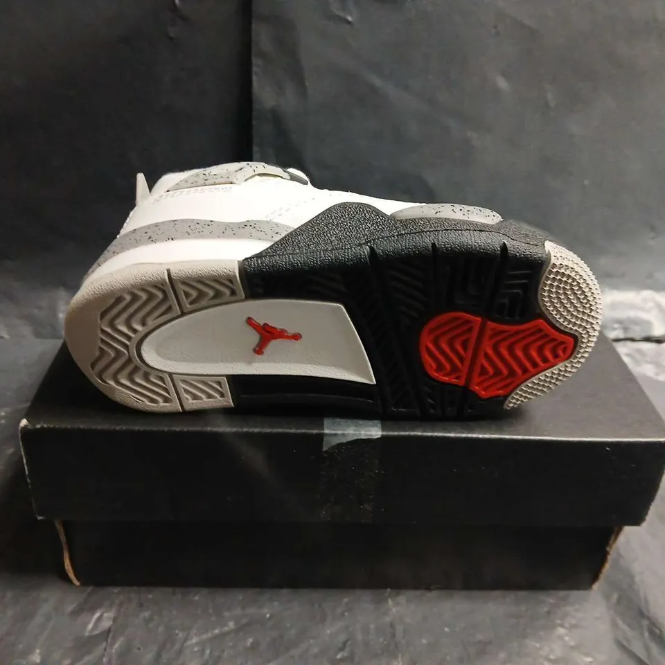JORDAN 4 RETRO OG TD TODDLER SNEAKERS – SUMMIT WHITE/FIRE RED, UK 6.5 (US 7C)