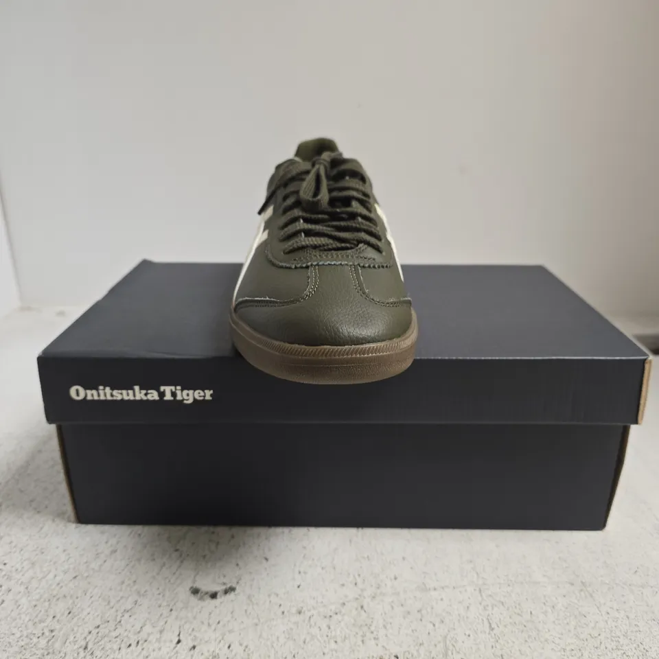 BOXED PAIR OF ONITSUKA TIGER TRAINERS IN SAGE/WHITE SIZE UK 9