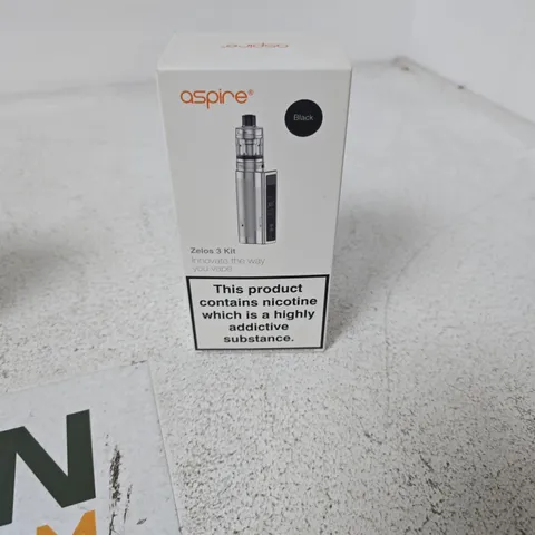 APPROXIMATELY 20 ASSORTED E-CIG PRODUCTS AND ACCESSORIES TO INCLUDE ASPIRE AND GEEK VAPE 