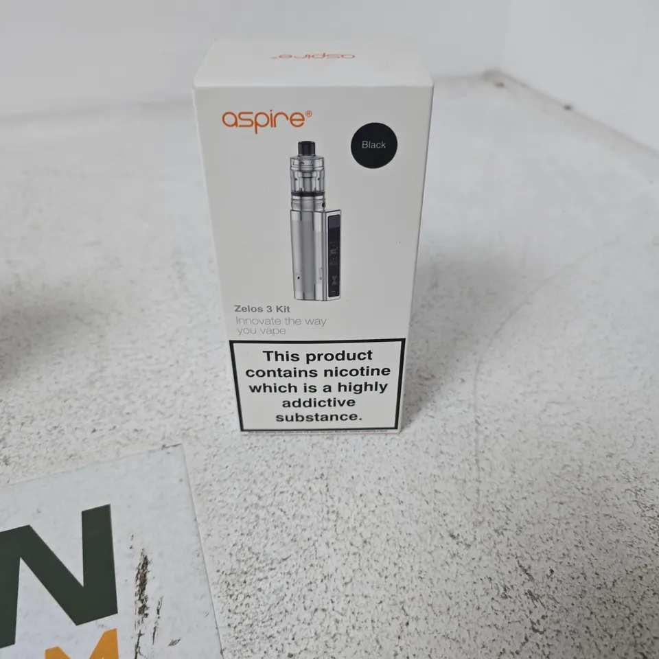 APPROXIMATELY 20 ASSORTED E-CIG PRODUCTS AND ACCESSORIES TO INCLUDE ASPIRE AND GEEK VAPE 