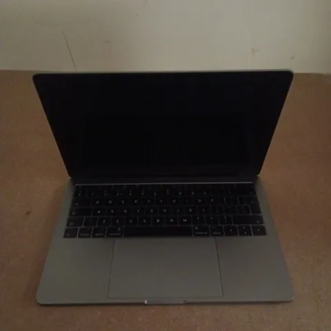 APPLE MACBOOK PRO (A1708 MID 2017)