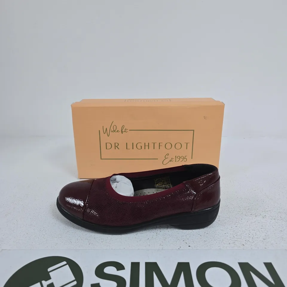 DR LIGHTFOOT CAROLINE BURGUNDY WIDE-FIT SHOE – BOXED UK7