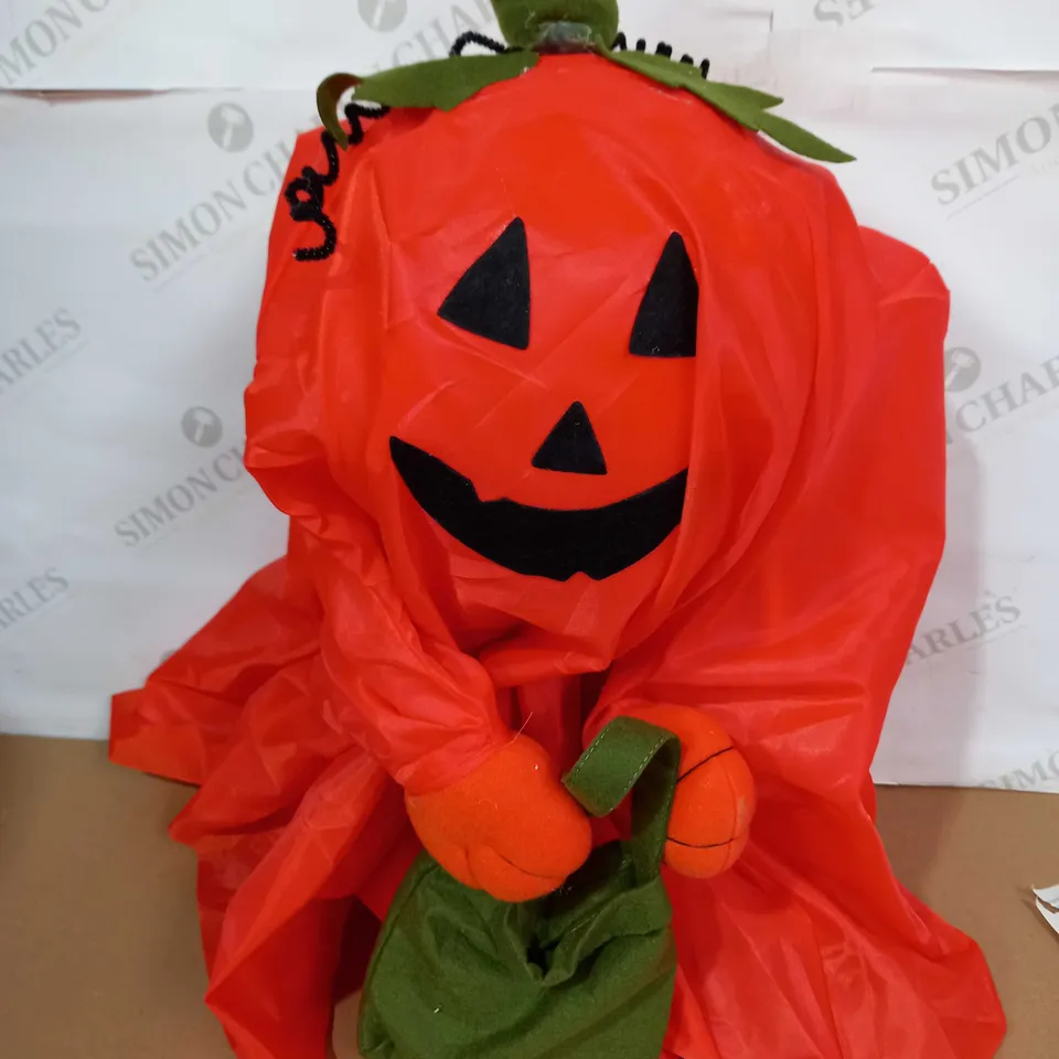 STANDING PUMPKIN GHOST