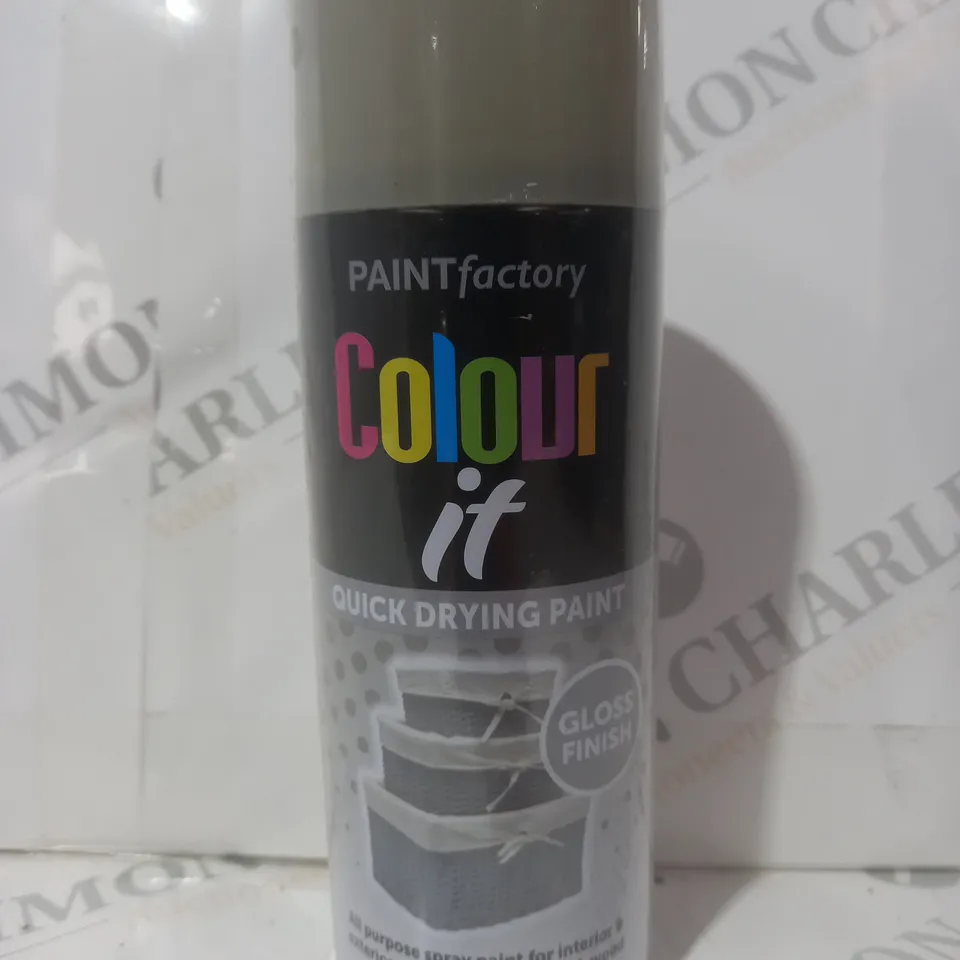 BOX OF APPROXIMATELY 10 CANS OF PAINT FACTORY COLOUR IT QUICK DRYING SPRAY PAINT IN LIGHT GREY (400ML)