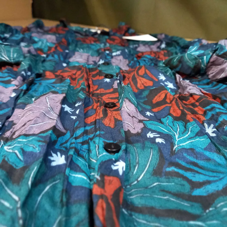 SEA SALT LARISSA SEA COLLAGE SHIRT - SIZE 18