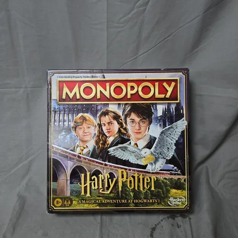 BOXED MONOPOLY HARRY POTTER GAME