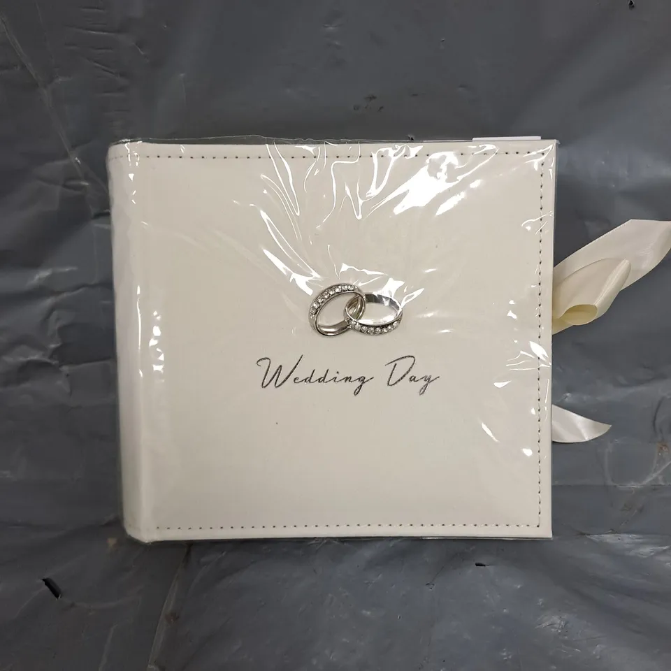 BOXED AMORE WEDDING DAY PHOTO ALBUM - 4X6"