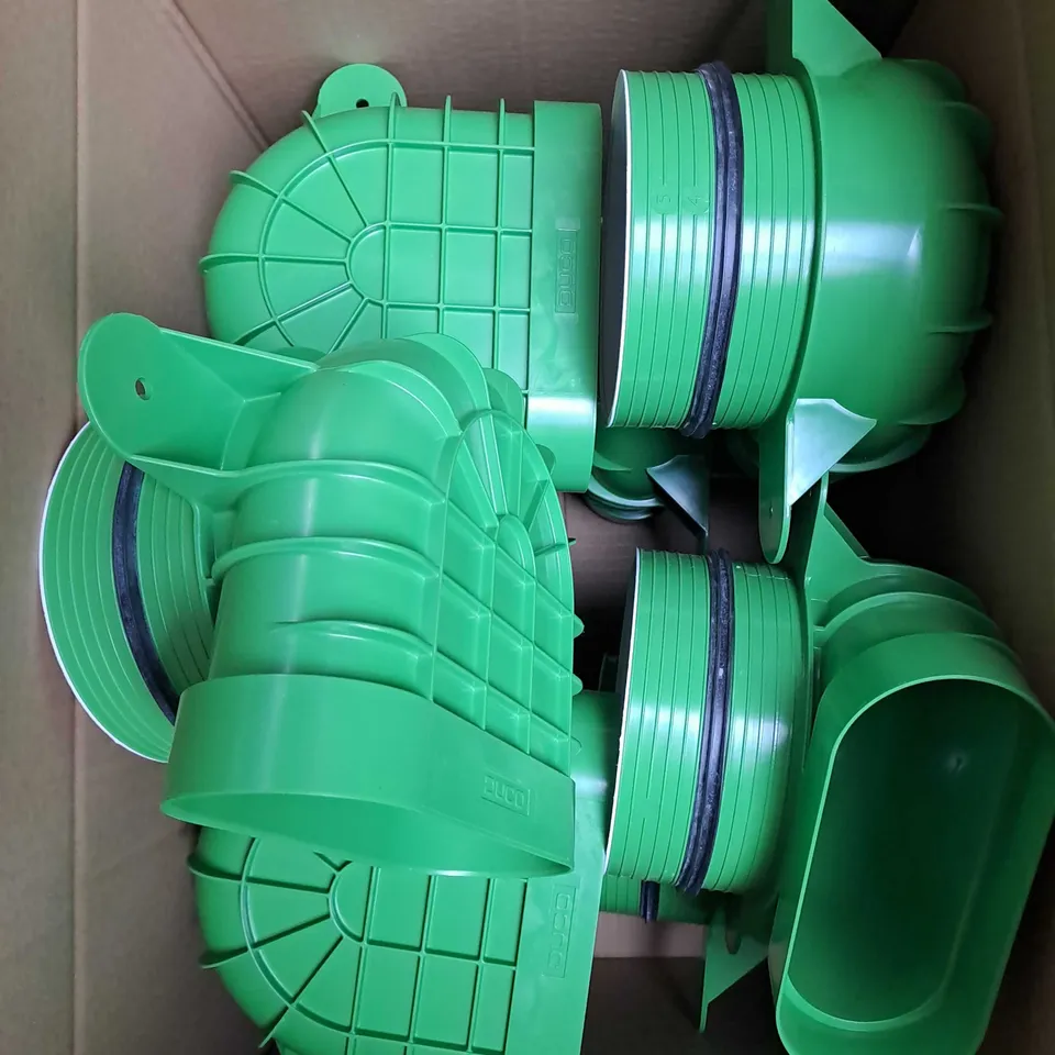 BOX OF APPROX 8 DUCO DUCOFLEX VALVE CONNECTION HOOK SHORT LONG OVAL D125 IN GREEN