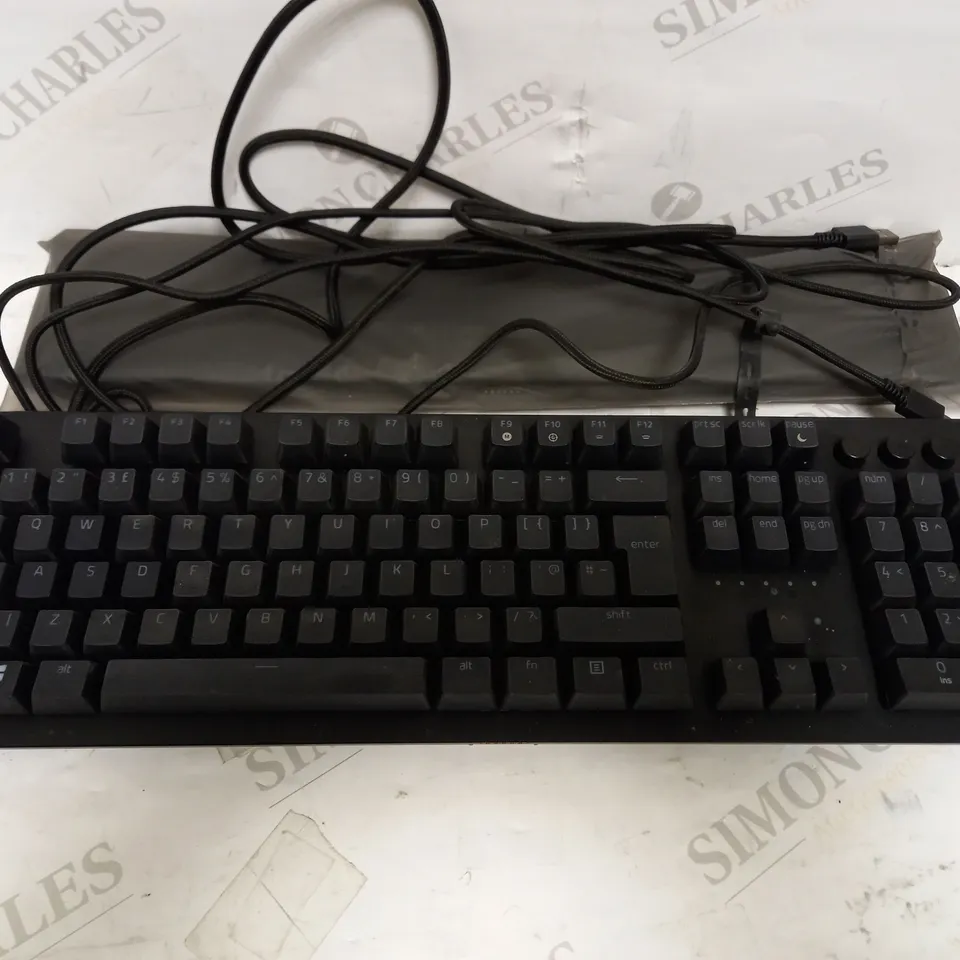 RAZER HUNTSMAN V2 ANALOG PREMIUM GAMING KEYBOARD