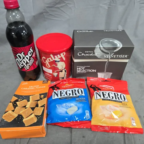 APPROXIMATELY 5 ASSORTED FOOD ITEMS TO INCLUDE - DR PEPPER, FUDGE AND HOTEL CHOCOLAT