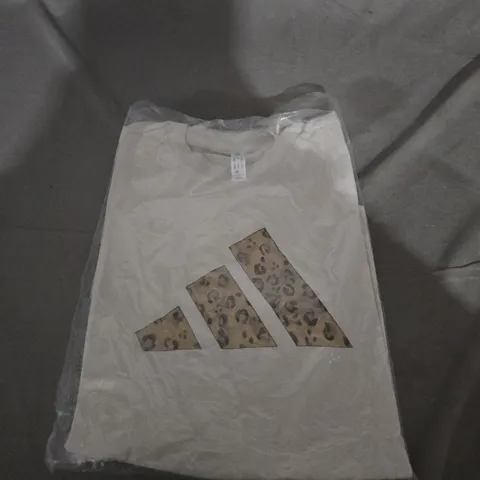 BAGGED ADIDAS LOGO TEE - SIZE M