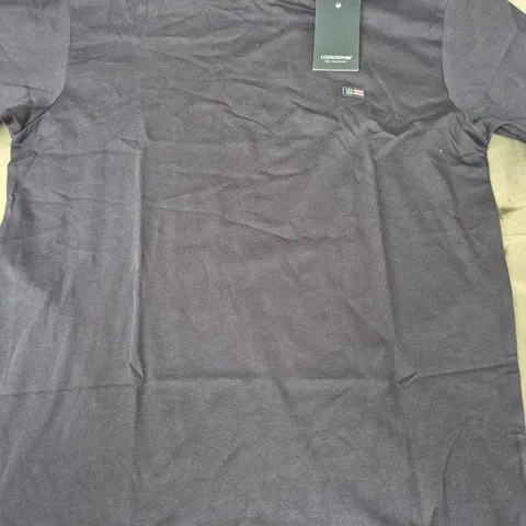 LEXINGTON CREW-NECK T-SHIRT IN NAVY SIZE MEDIUM