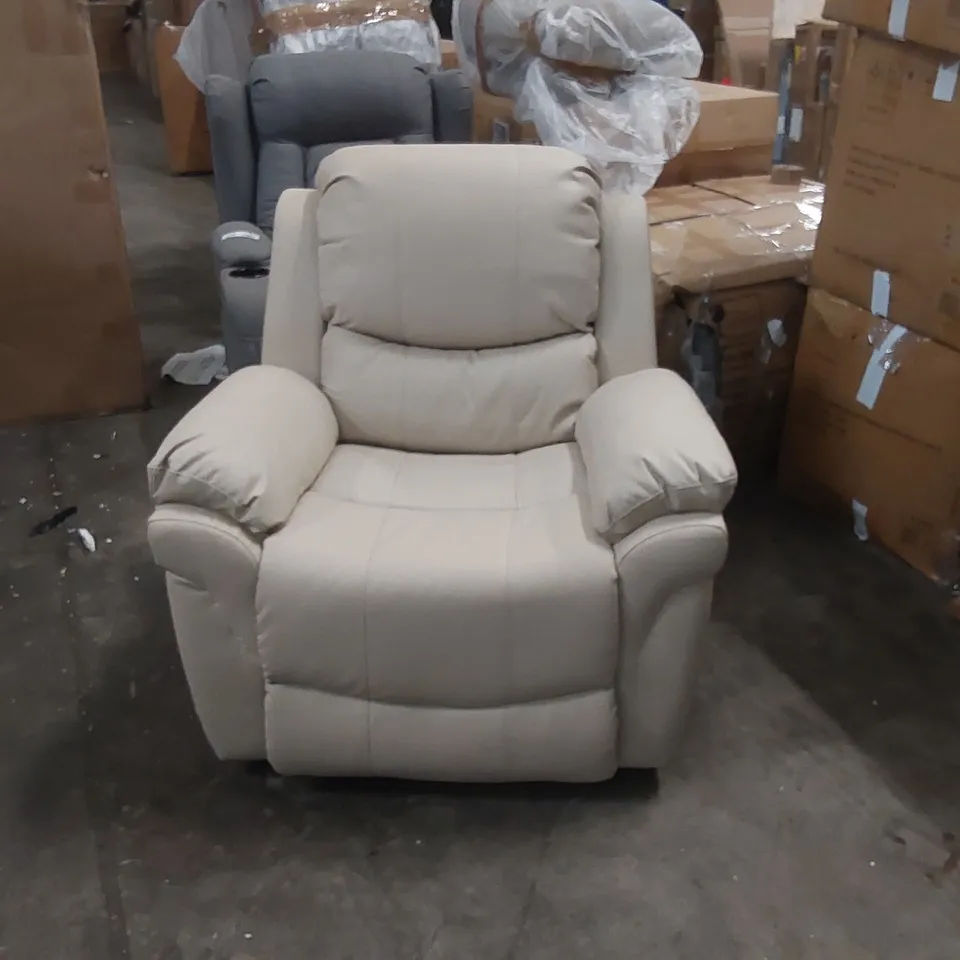 QUALITY DESIGNER FAUX LEATHER ELECTRIC RECLINING ARMCHAIR