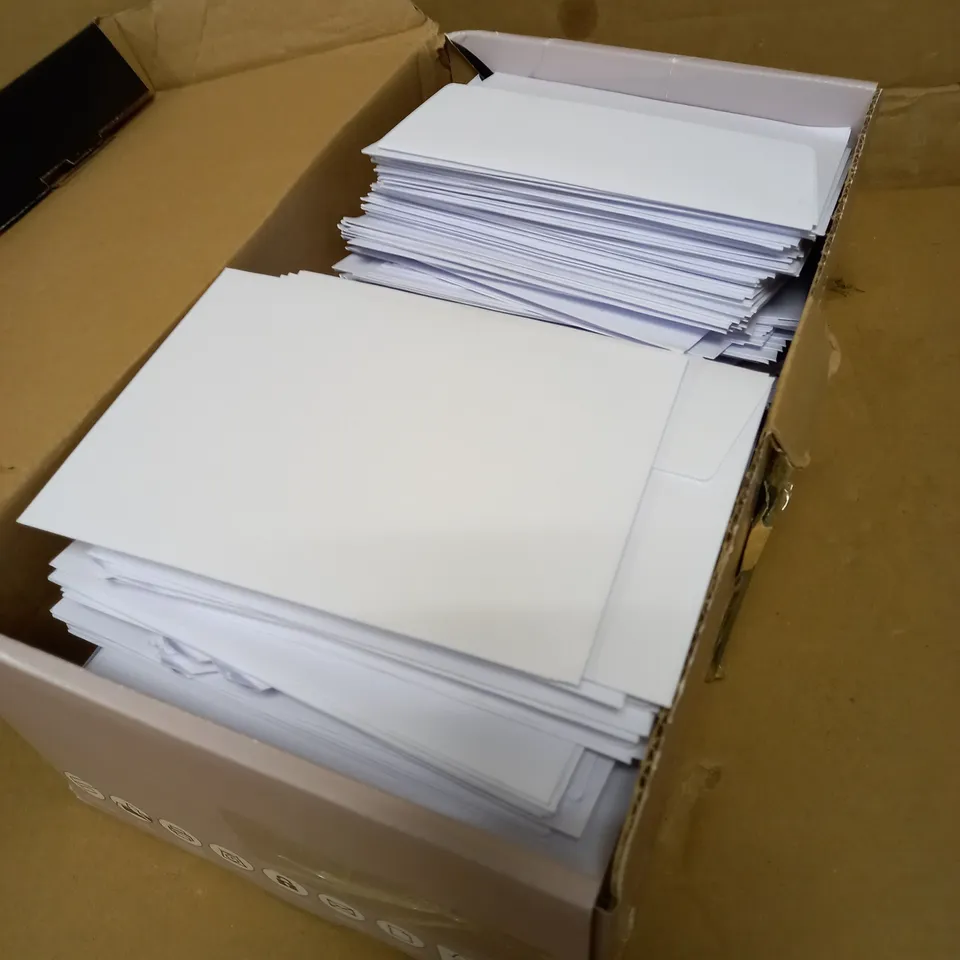 BLAKE PREMIUM BUSINESS ENVELOPES WHITE