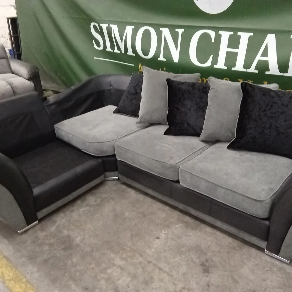 DESIGNER FABRIC  SCATTER-BACK CORNER SOFA 