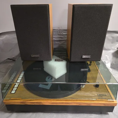LENCO LS-300WD BELT DRIVE TURNTABLE WITH BLUETOOTH AND WOODEN SPEAKERS