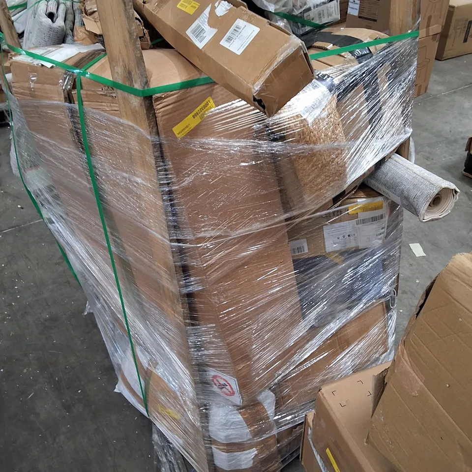 PALLET CONTAINING ASSORTED RUGS & FURNITURE PARTS