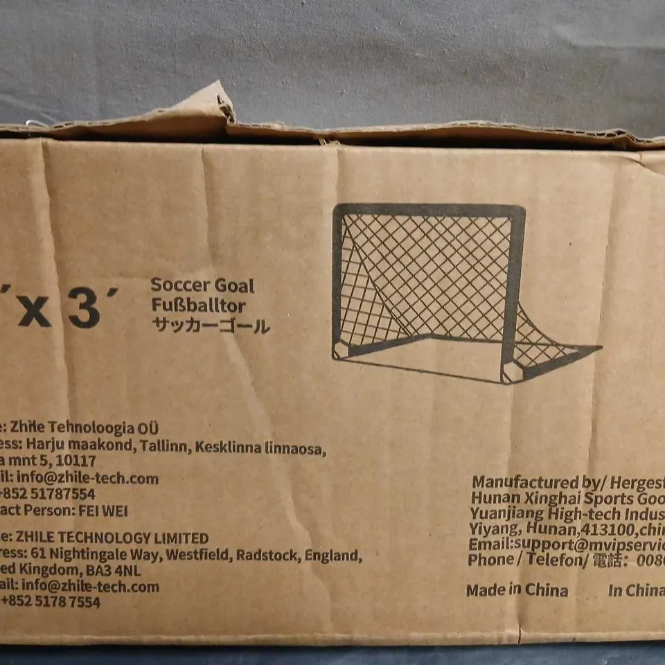 FOOTBALL GOAL 4FT X 3FT – BOXED