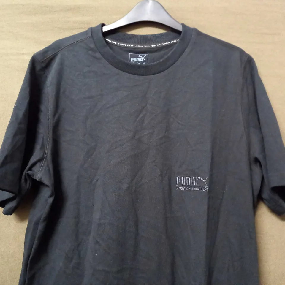 PUMA EMBROIDED HEAVY T-SHIRT IN BLACK - EU MEDIUM