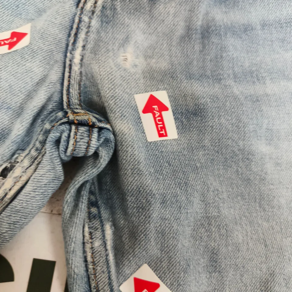 CALVIN KLEIN LIGHT DENIM JEANS SIZE 34R