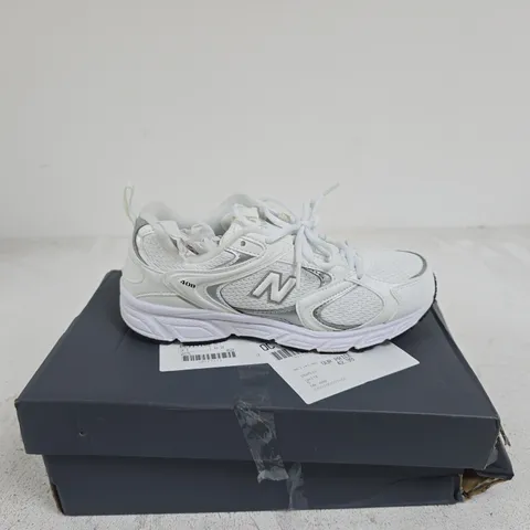 NEW BALANCE WHITE TRAINERS SIZE 5 BOXED