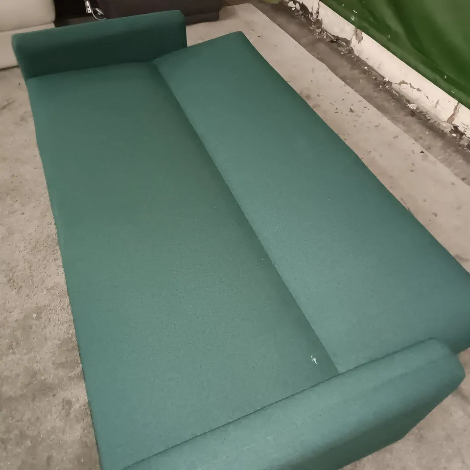 GREEN FABRIC 3-SEATER CLICK BACK SOFA CHAIR