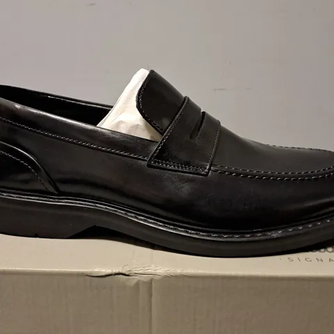 BOXED CLARKS ALDWIN STEP BLACK LEATHER - UK 8