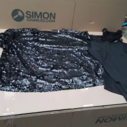BOXED BRAND NEW APPROXIMATELY 17 SIMPLY BE BLACK SEQUIN TOP SIZE 18