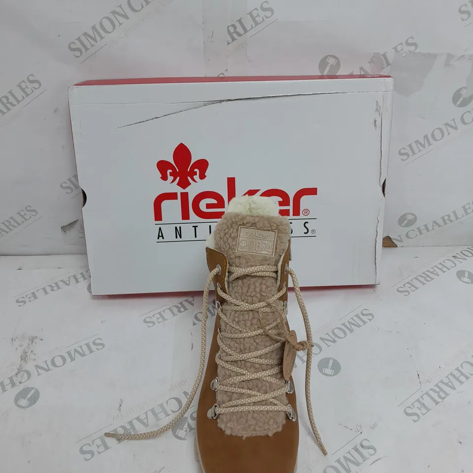BOXED RIEKER CHUNKY BOOT IN BROWN SIZE 4