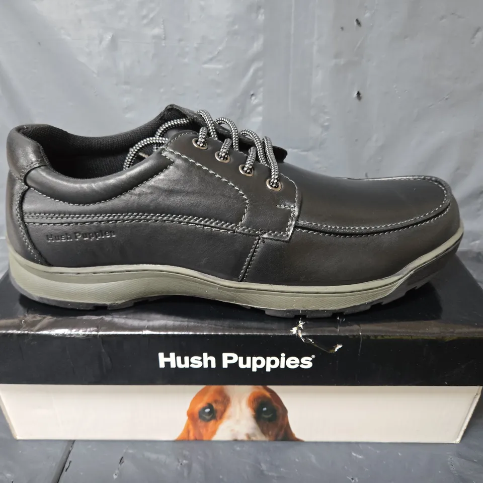 BOXED PAIR OF HUSH PUPPIES TUCKER SHOES IN BLACK - UK 10