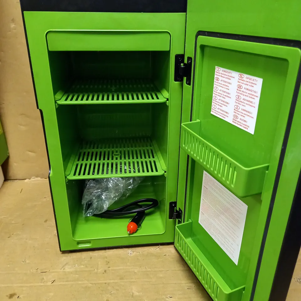 XBOX SERIES X REPLICA MINI FRIDGE THERMOELECTRIC COOLER 1.5:1