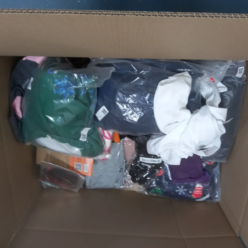 LARGE QUANTITY OF ASSORTED CLOTHING ITEMS TO INCLUDE PRETTYLITTLETHING, MNG AND SHEIN