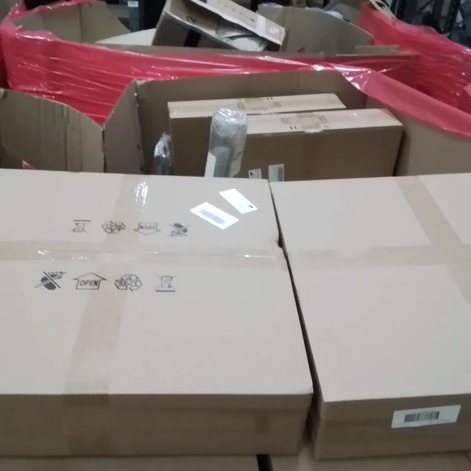 PALLET CONTAINING MULTIPLE DIMMABLE LED CHANDELIERS