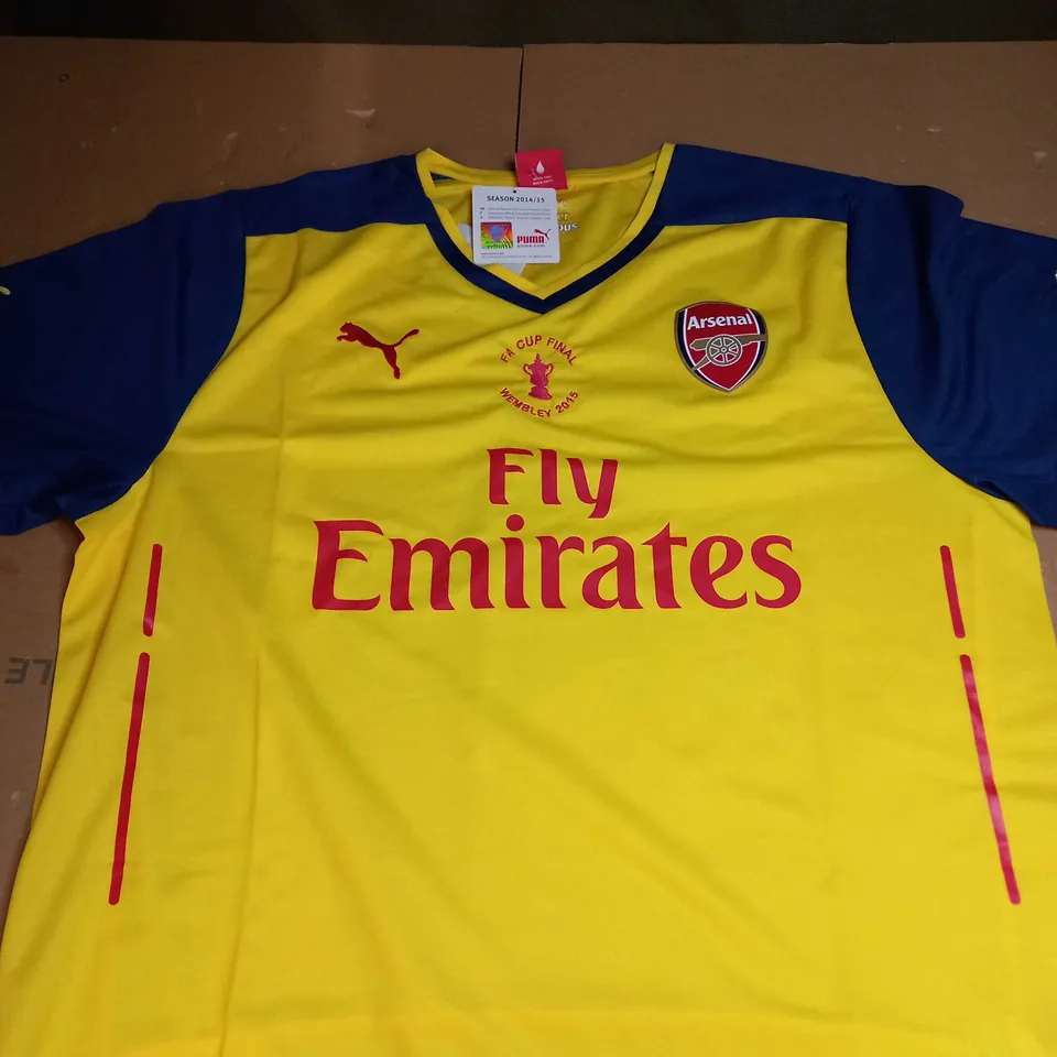 ARSENAL FC AWAY SHIRT FOR FA CUP FINAL 2016 SIZE XL